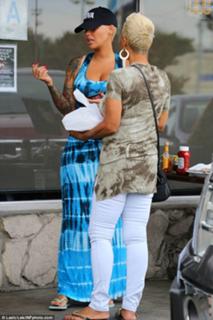Amber Rose feet photo thumbnail