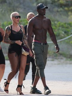Amber Rose feet photo thumbnail