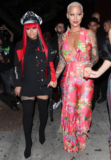 Amber Rose feet photo thumbnail