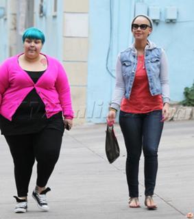 Amber Rose feet photo thumbnail