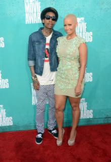 Amber Rose feet photo thumbnail