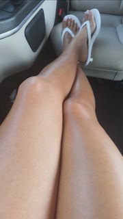 Amber Rose feet photo 1