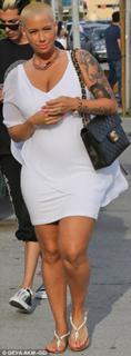 Amber Rose feet photo thumbnail