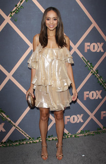 Amber Stevens West feet photo thumbnail