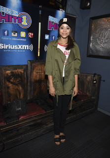 Amber Stevens West feet photo thumbnail