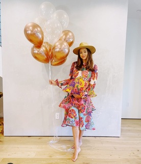 Amber Stevens West feet photo thumbnail