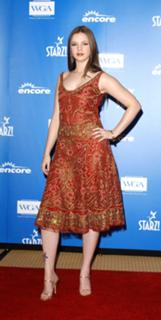 Amber Tamblyn feet photo thumbnail