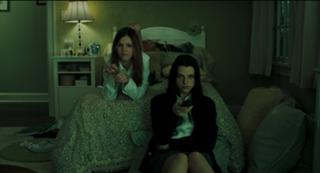 Amber Tamblyn feet photo thumbnail