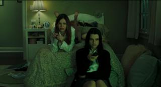 Amber Tamblyn feet photo thumbnail
