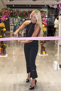 Amber Turner feet photo thumbnail