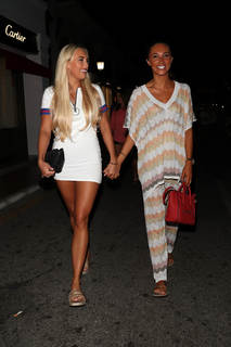 Amber Turner feet photo thumbnail