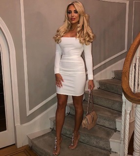 Amber Turner feet photo thumbnail