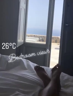 Amber Turner feet photo thumbnail