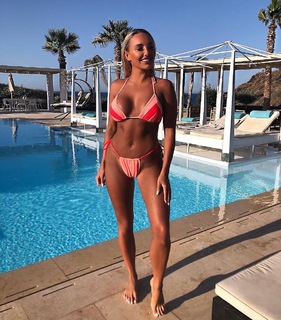 Amber Turner feet photo thumbnail