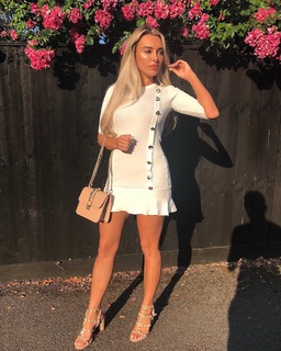 Amber Turner feet photo thumbnail