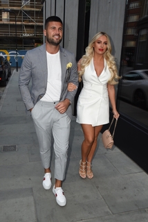 Amber Turner feet photo thumbnail