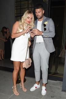 Amber Turner feet photo thumbnail