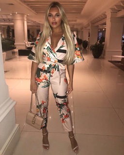 Amber Turner feet photo thumbnail