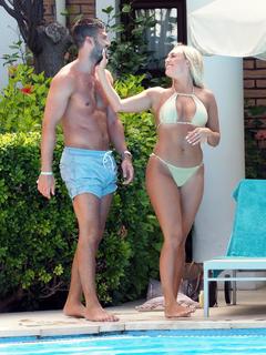 Amber Turner feet photo thumbnail