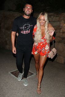 Amber Turner feet photo thumbnail