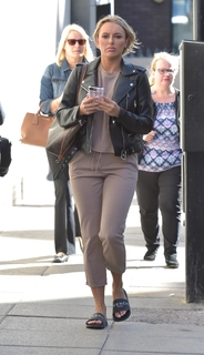 Amber Turner feet photo thumbnail