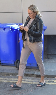 Amber Turner feet photo thumbnail