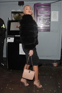 Amber Turner feet photo thumbnail