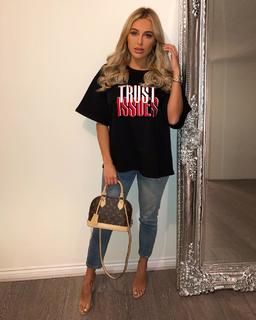 Amber Turner feet photo thumbnail