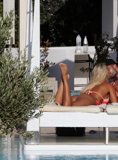 Amber Turner feet photo thumbnail