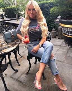 Amber Turner feet photo thumbnail