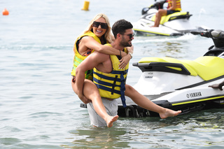 Amber Turner feet photo thumbnail