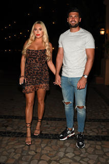 Amber Turner feet photo thumbnail