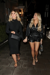 Amber Turner feet photo thumbnail