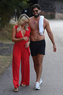 Amber Turner feet photo thumbnail