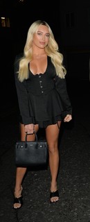 Amber Turner feet photo thumbnail