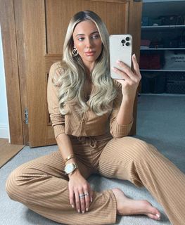 Amber Turner feet photo thumbnail