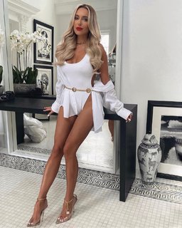 Amber Turner feet photo thumbnail