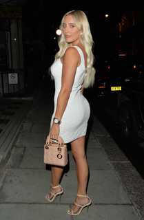 Amber Turner feet photo thumbnail