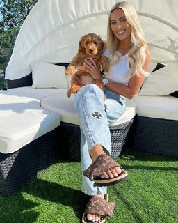 Amber Turner feet photo thumbnail