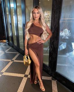 Amber Turner feet photo thumbnail