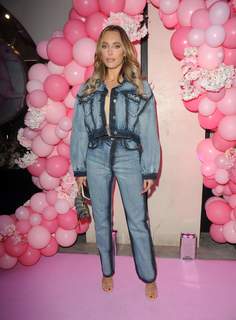 Amber Turner feet photo thumbnail