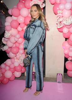 Amber Turner feet photo thumbnail