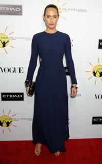 Amber Valletta feet photo thumbnail