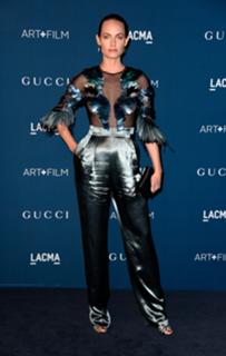 Amber Valletta feet photo thumbnail