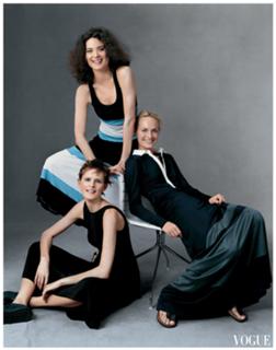 Amber Valletta feet photo thumbnail