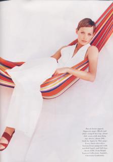 Amber Valletta feet photo thumbnail