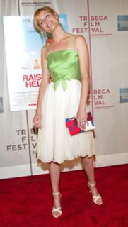 Amber Valletta feet photo thumbnail