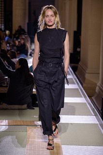 Amber Valletta feet photo thumbnail