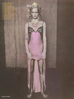 Amber Valletta feet photo thumbnail