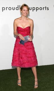Amber Valletta feet photo thumbnail